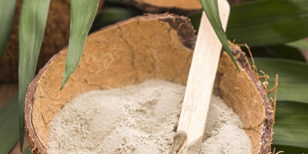 Fine starch powder in a natural bowl